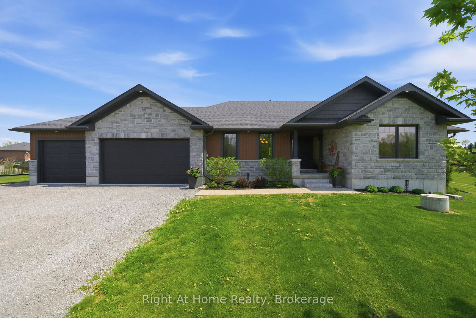 144-hiddenvalley-drive-belleville-ontario-x13153738