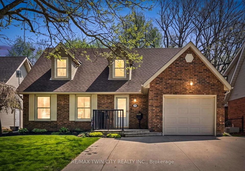 70-peachtree-crescent-cambridge-ontario-x13153768