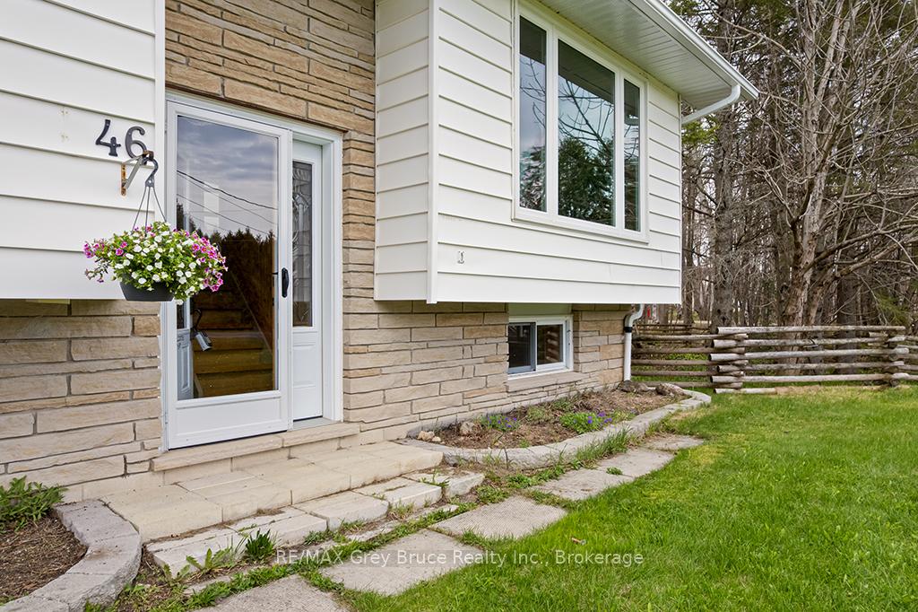 46-maple-golf-crescent-northern-bruce-peninsula-ontario-x13154046