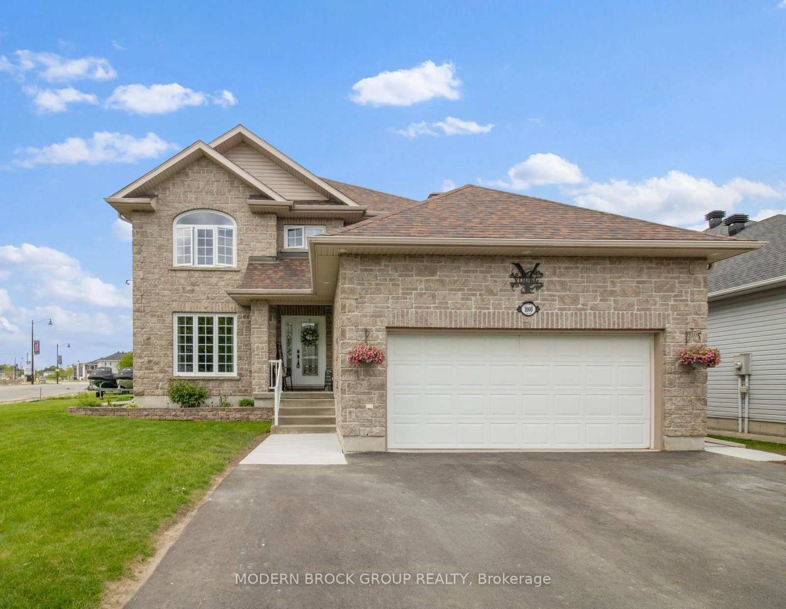 1000-crestwood-drive-brockville-ontario-x13154100