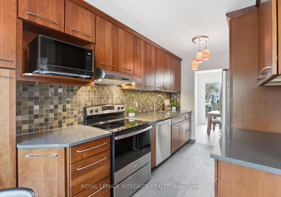 40-barra-avenue-kanata-ontario-x13154104