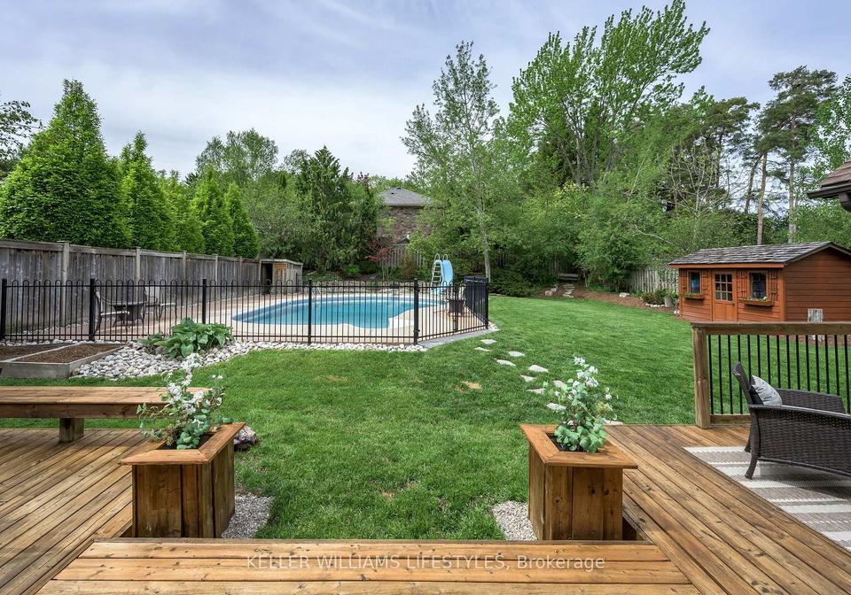 10-debbie-lane-london-north-ontario-x13154172