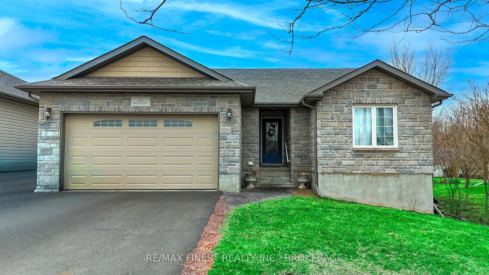 23-creighton-drive-loyalist-ontario-x13154488