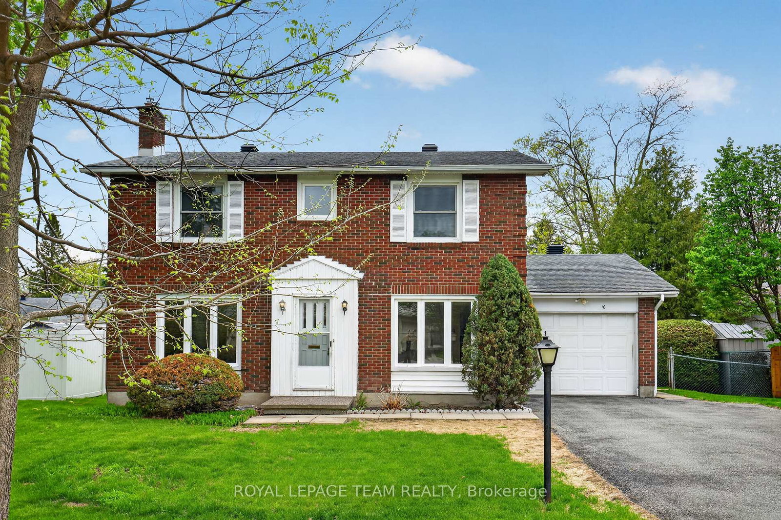 16-parkglen-drive-ottawa-ontario-x13154650