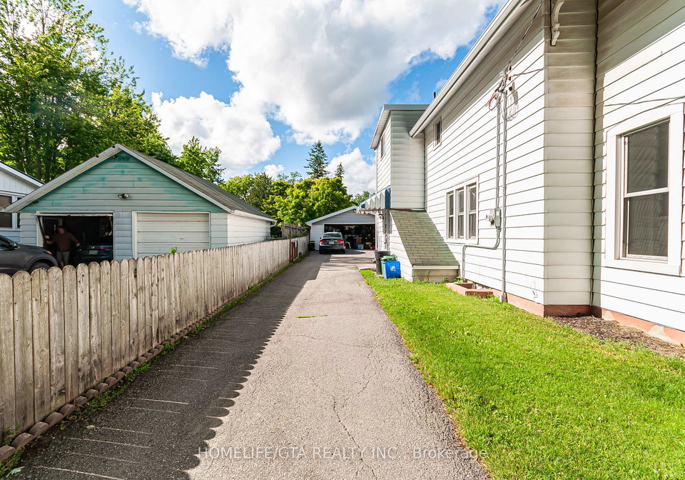 4-melbourne-street-kawartha-lakes-ontario-x13154870
