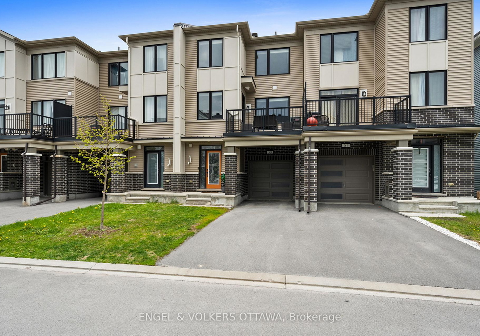59-ursid-mews-ottawa-ontario-x13155004
