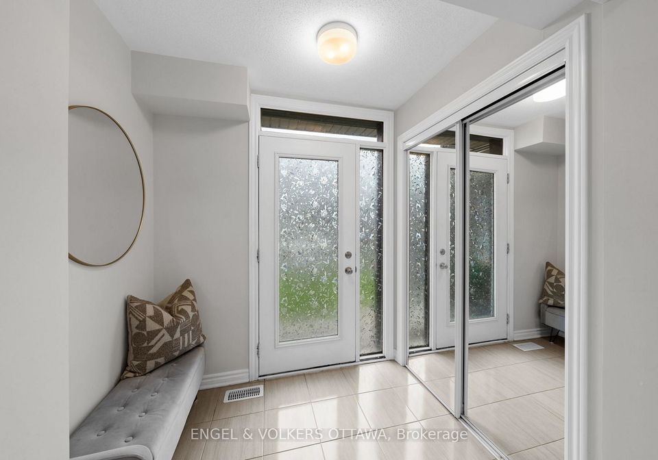 59-ursid-mews-ottawa-ontario-x13155004