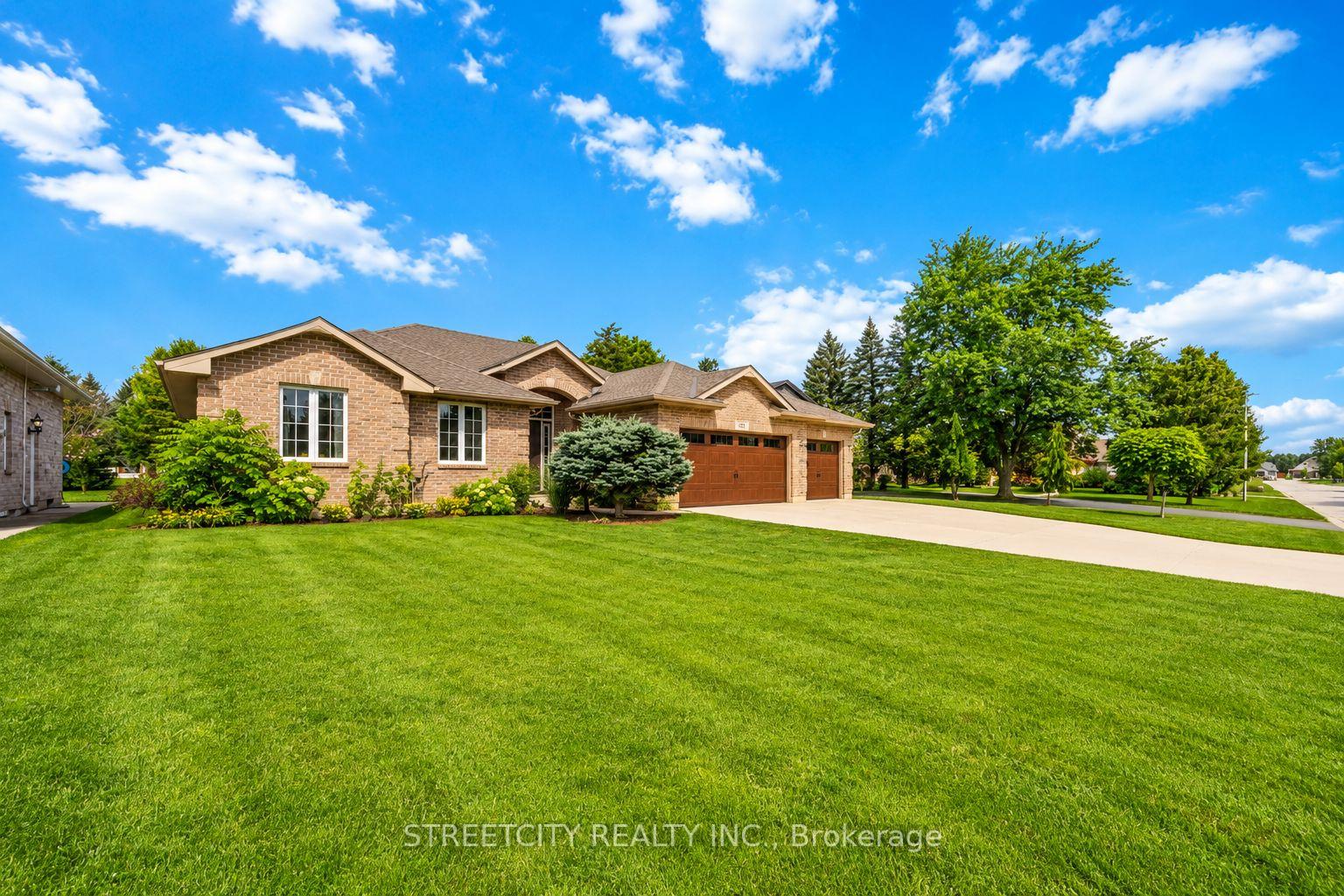 727-norman-street-plympton-wyoming-ontario-x13155174