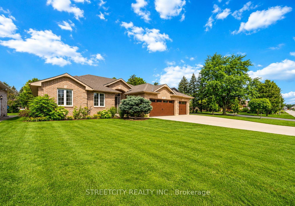 727-norman-street-plympton-wyoming-ontario-x13155174