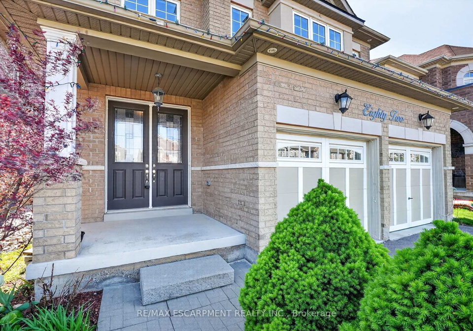 82-chaumont-drive-hamilton-ontario-x13155186