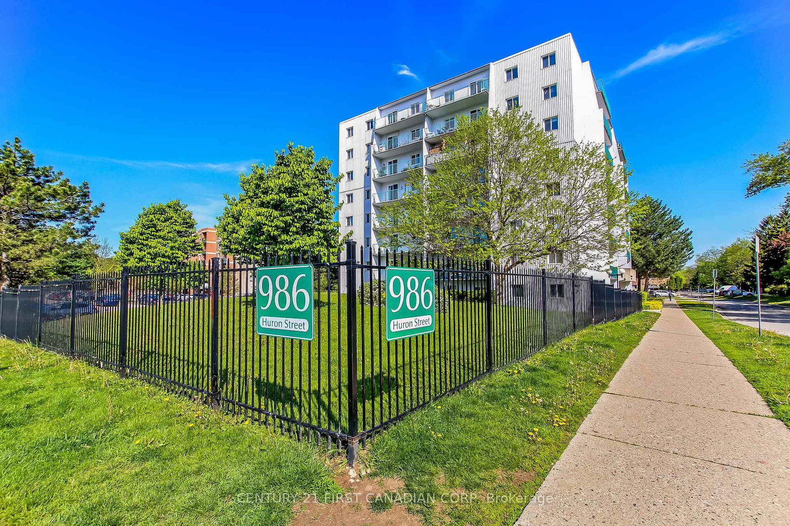 986-huron-street-london-east-ontario-x13155266