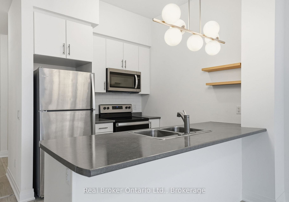 16-concord-place-grimsby-ontario-x13155634