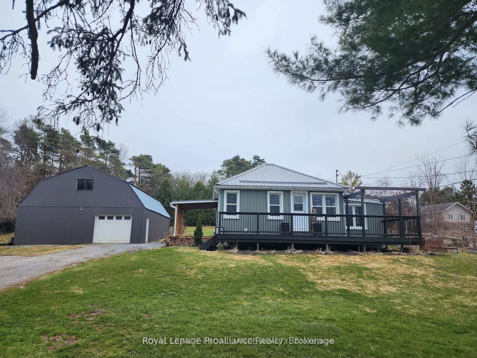 2307-county-road-3-prince-edward-county-ontario-x13155744