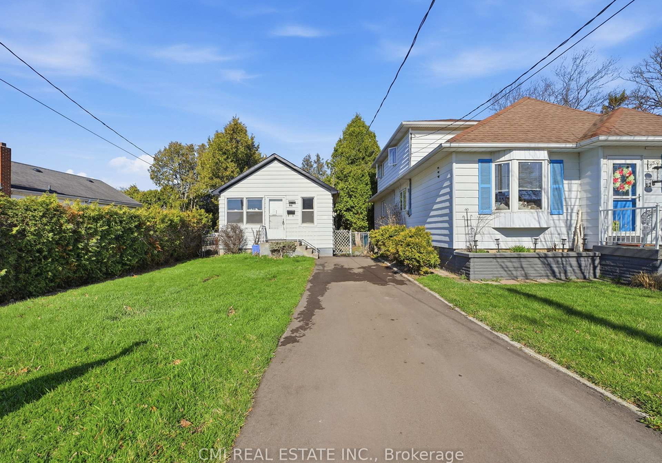 86-adair-avenue-s-hamilton-ontario-x13155776