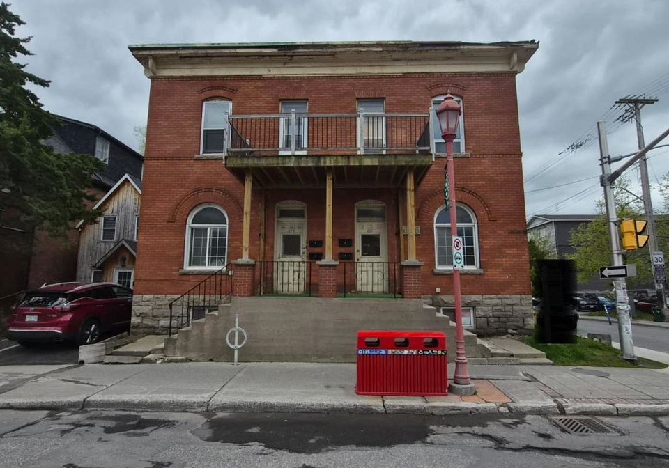 604-606-somerset-street-w-ottawa-ontario-x13155804