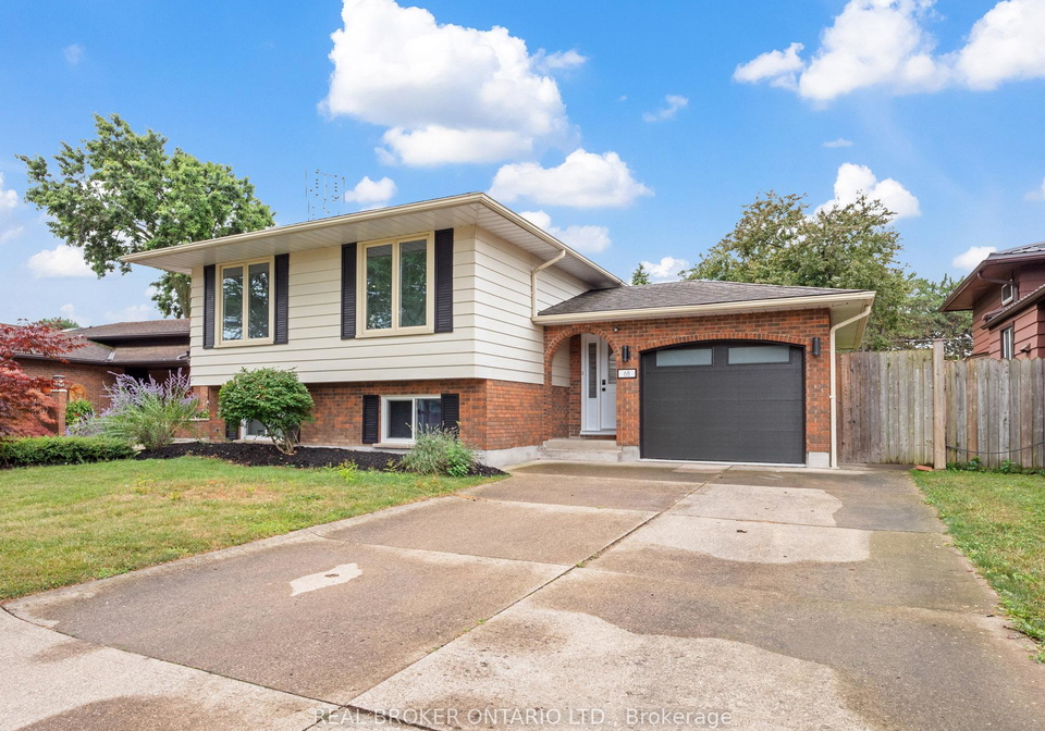 68-ziraldo-road-st-catharines-ontario-x13155956