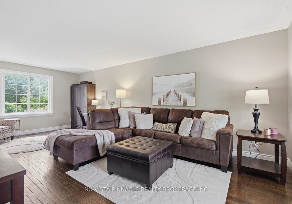 11-runnymede-crescent-london-north-ontario-x13156230