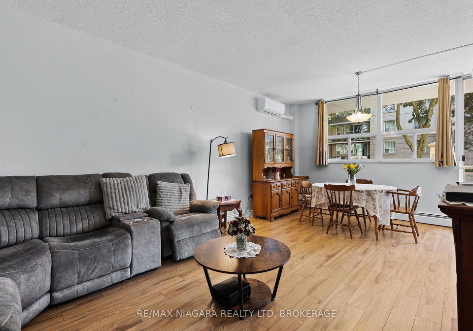 6390-huggins-street-niagara-falls-ontario-x13156250