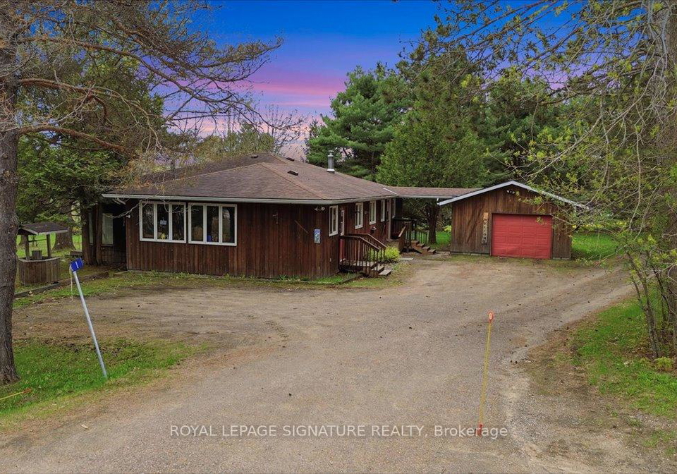 2212-1-highway-60-huntsville-ontario-x13156366