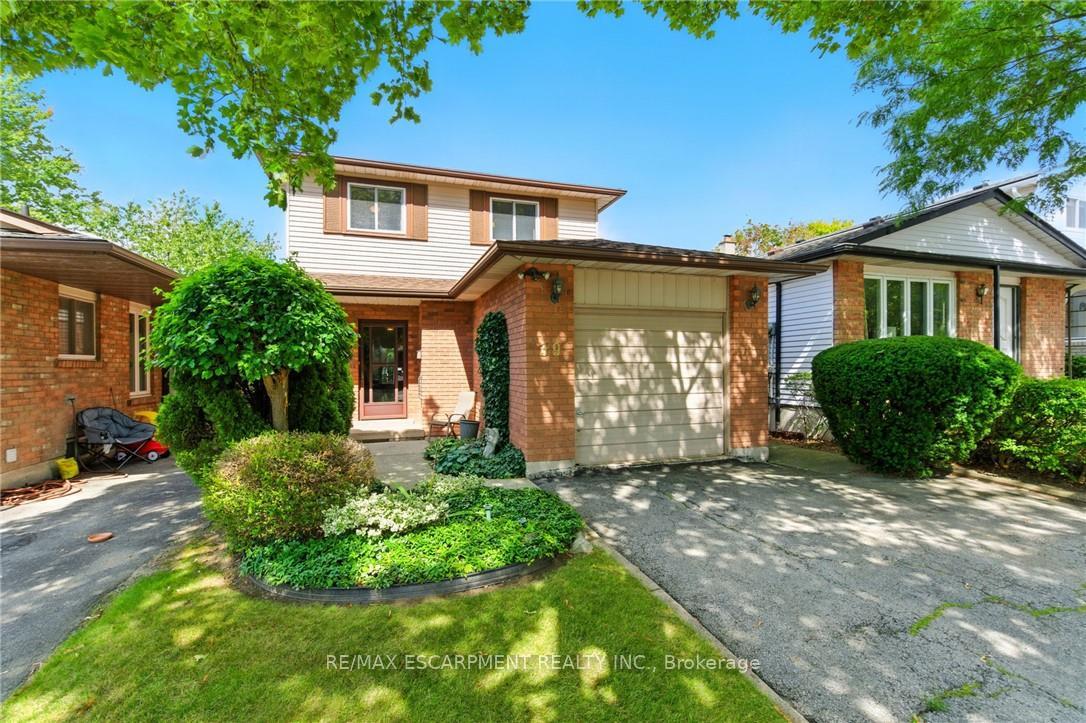 39-megna-court-hamilton-ontario-x13156622
