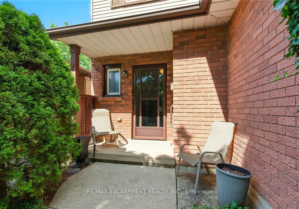 39-megna-court-hamilton-ontario-x13156622