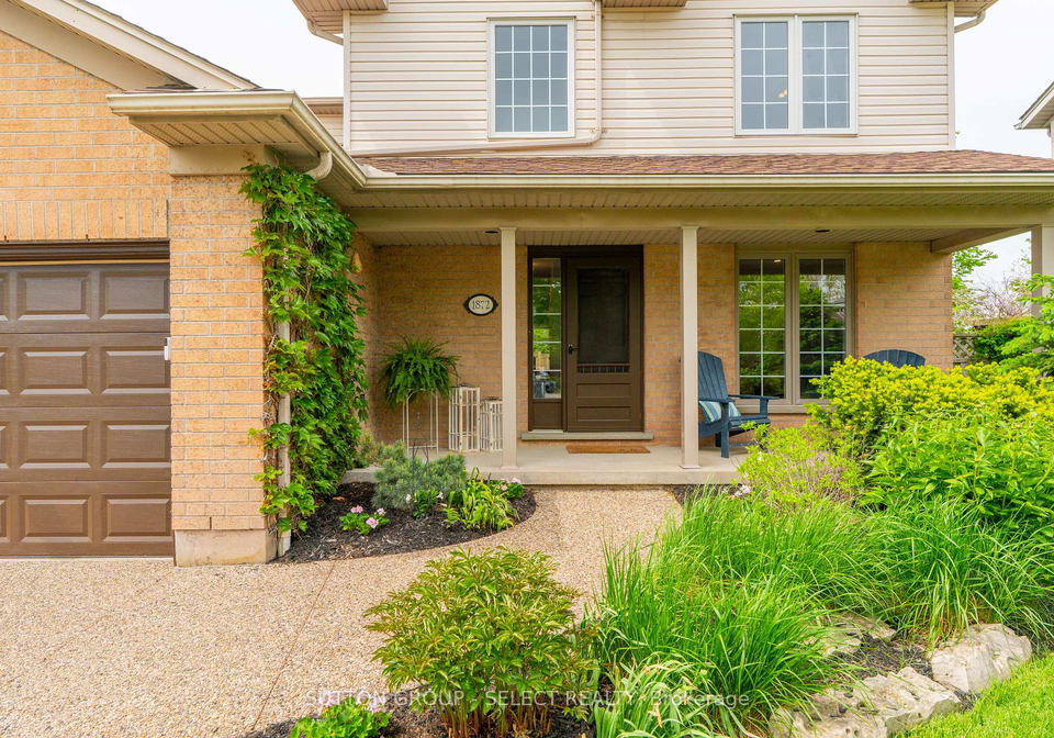 1872-downes-court-london-north-ontario-x13156642