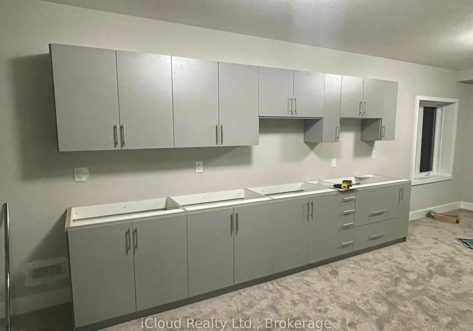 27-hollybrook-trail-kitchener-ontario-x13156656