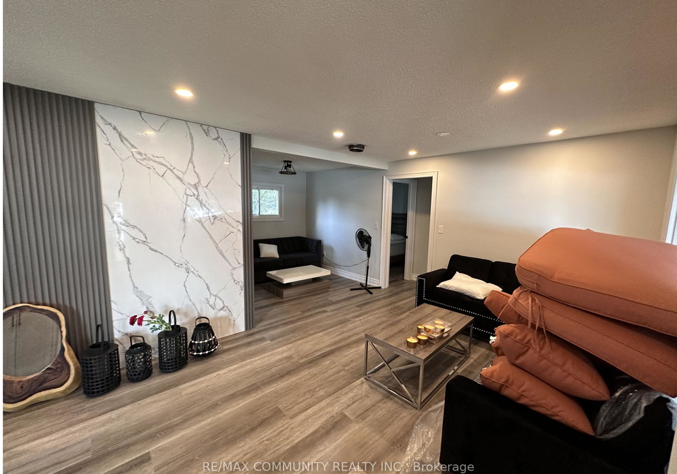 3-hillside-drive-kawartha-lakes-ontario-x13156754