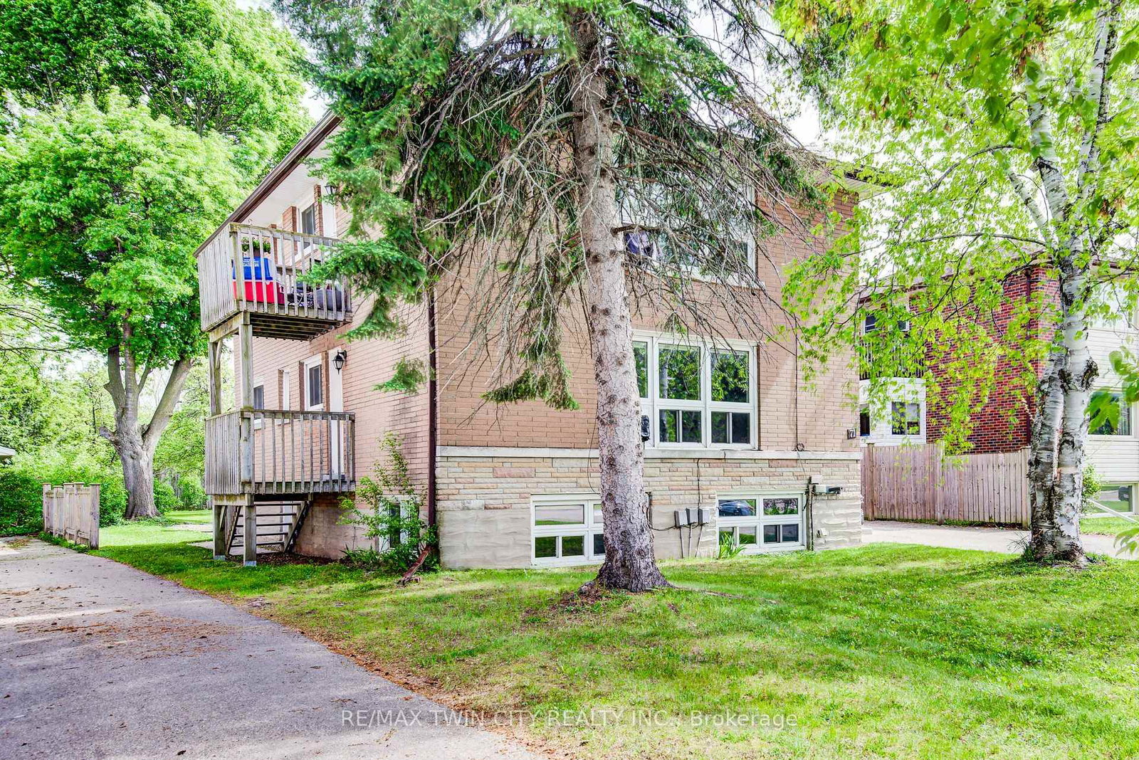 71-brandon-avenue-kitchener-ontario-x13157092