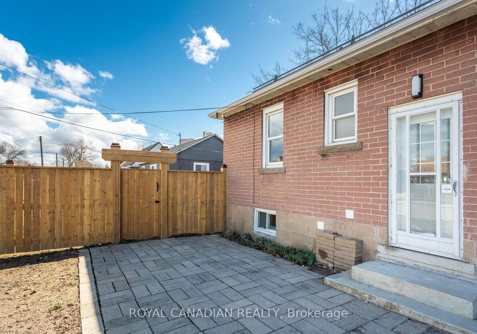 67-seven-oaks-drive-hamilton-ontario-x13157234