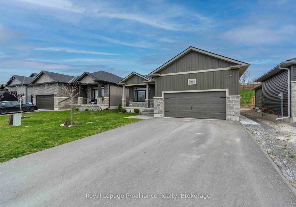 31b-schmidt-way-quinte-west-ontario-x13157330