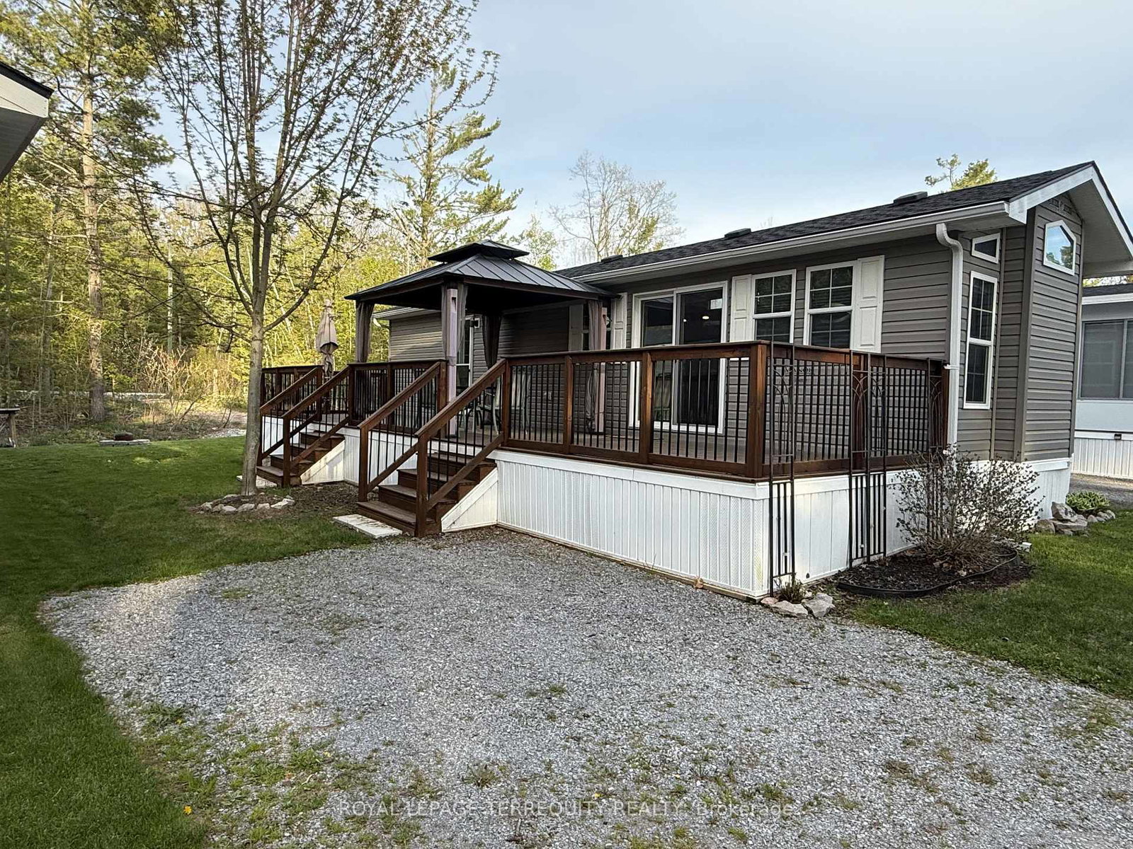 356-rockhaven-selwyn-ontario-x13157344