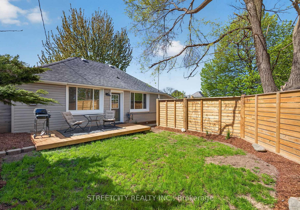 1055-commissioners-road-e-london-south-ontario-x13157430