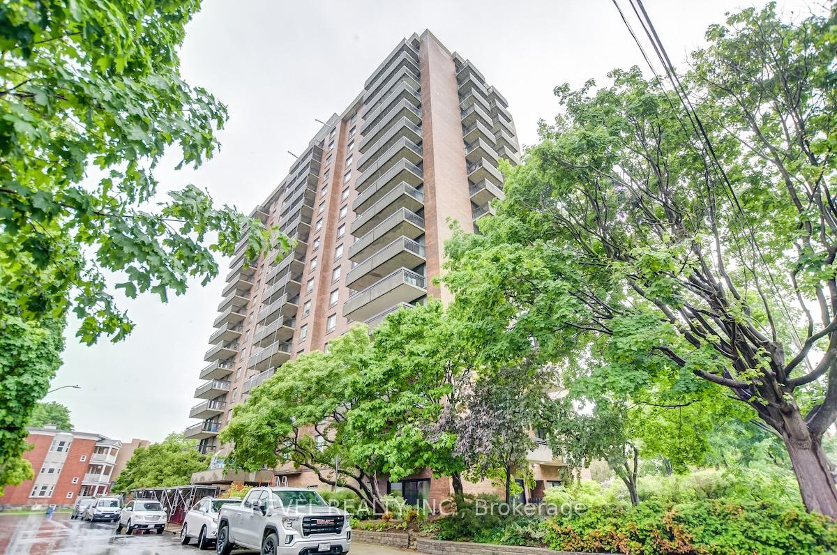 20-the-driveway-drive-ottawa-ontario-x13157480