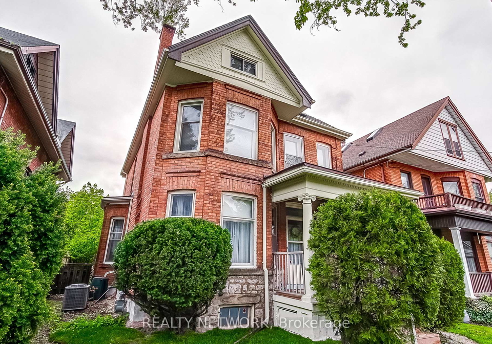 18-fairleigh-crescent-hamilton-ontario-x13157674