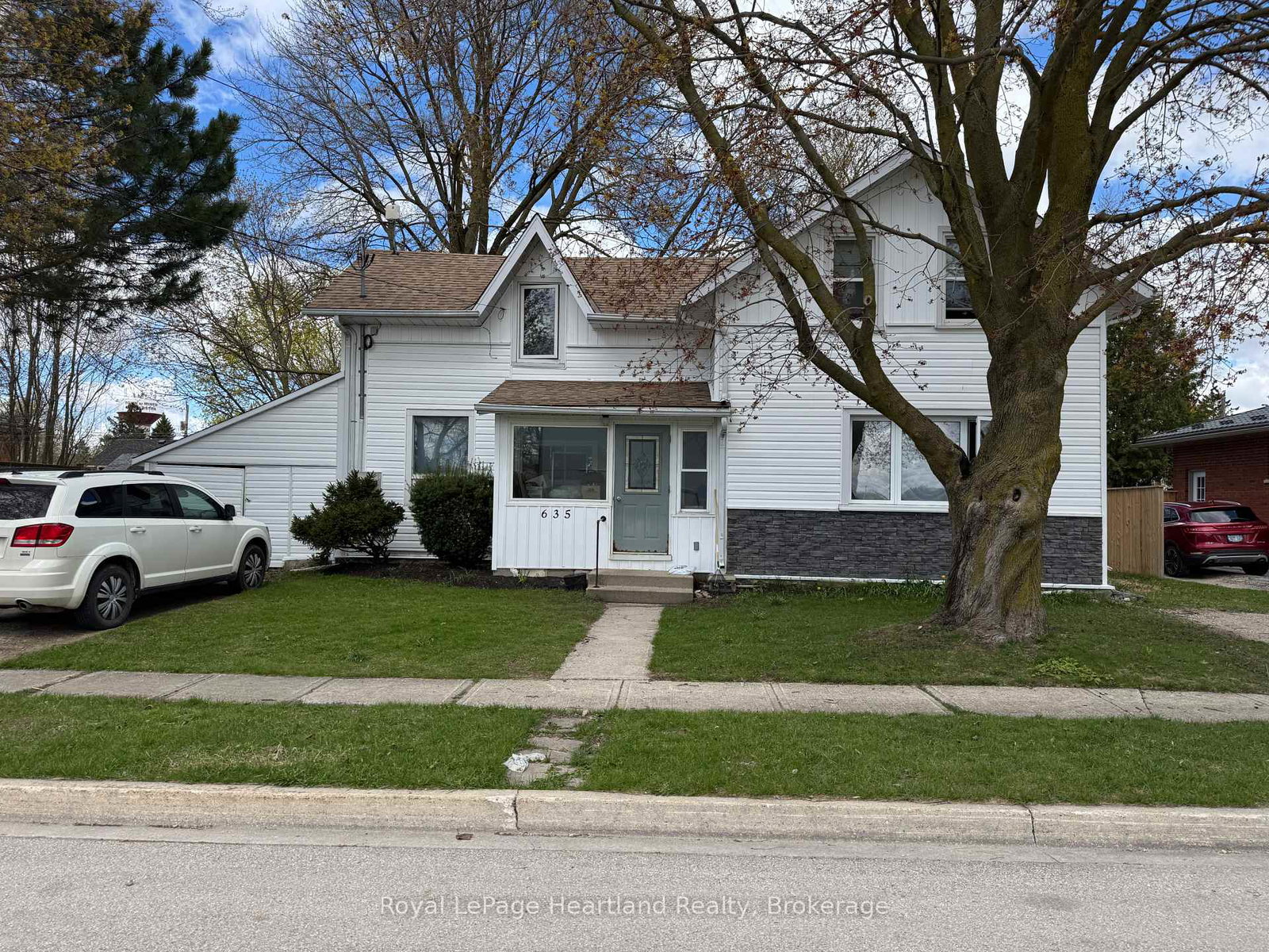 635-yonge-street-minto-ontario-x13157682