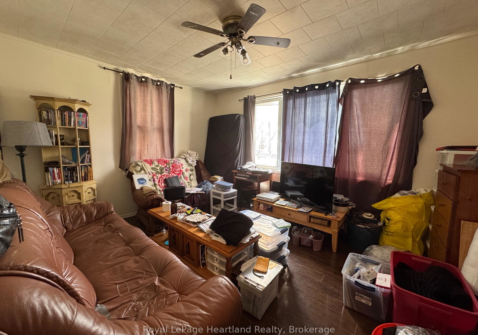 635-yonge-street-minto-ontario-x13157682