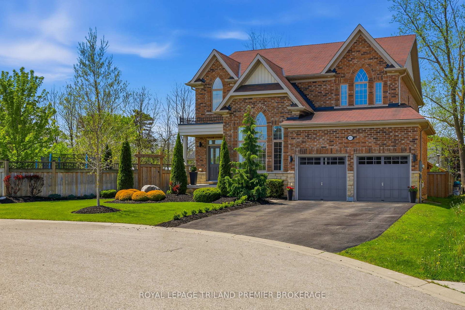 201-dorchester-court-woodstock-ontario-x13157774