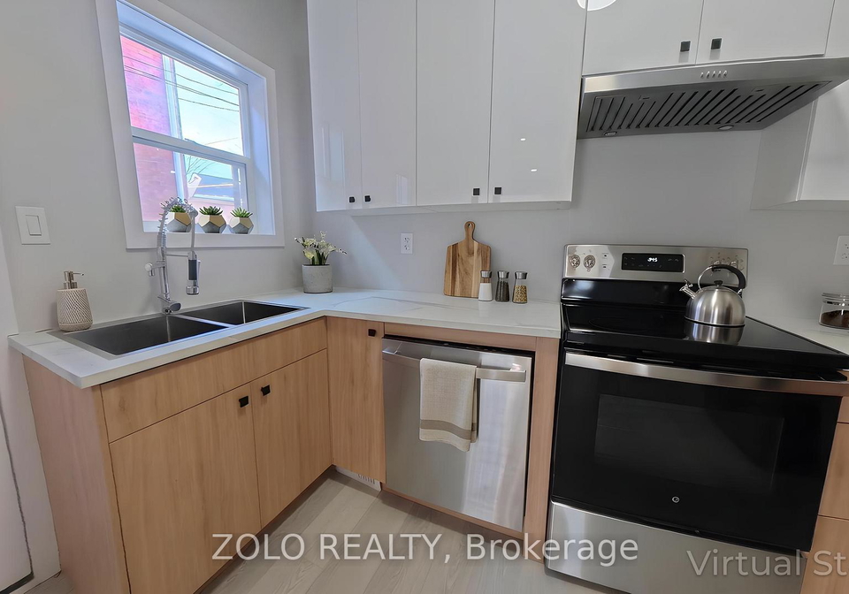 498-charlotte-street-peterborough-ontario-x13157822