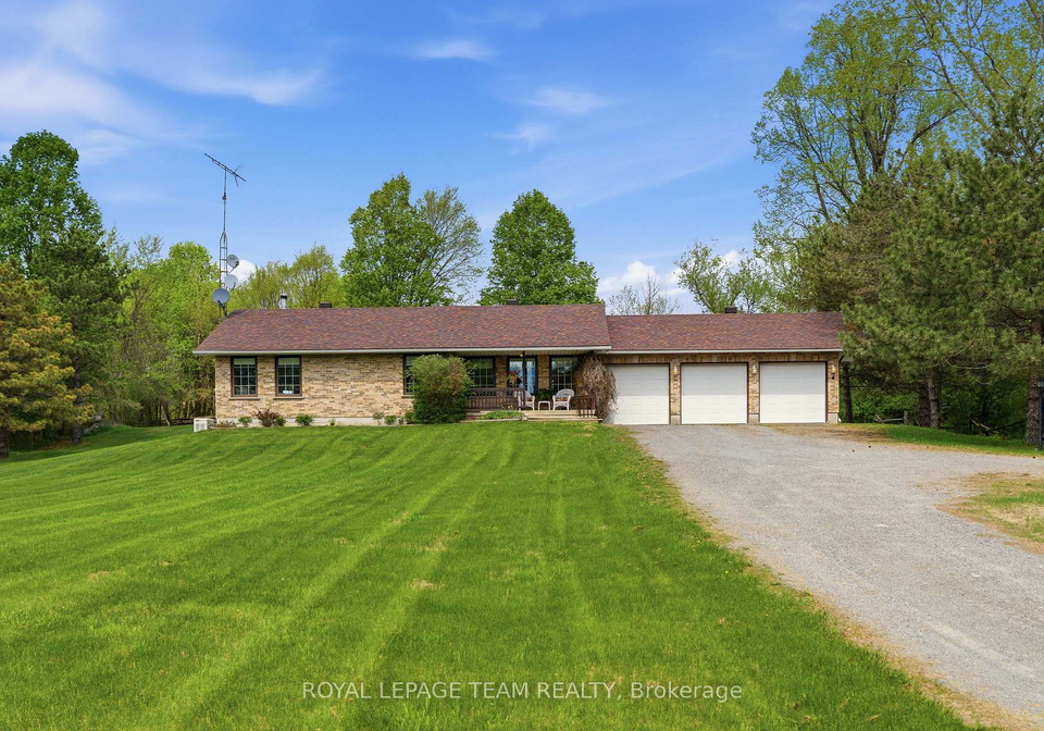 2754-tatlock-road-mississippi-mills-ontario-x13158036