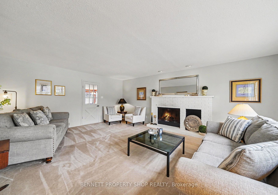 580-blanchard-crescent-ottawa-ontario-x13158046