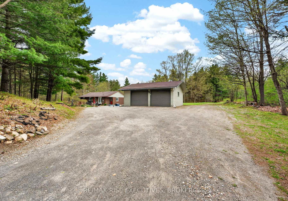 2405-rideau-ferry-road-drummondnorth-elmsley-ontario-x13158098