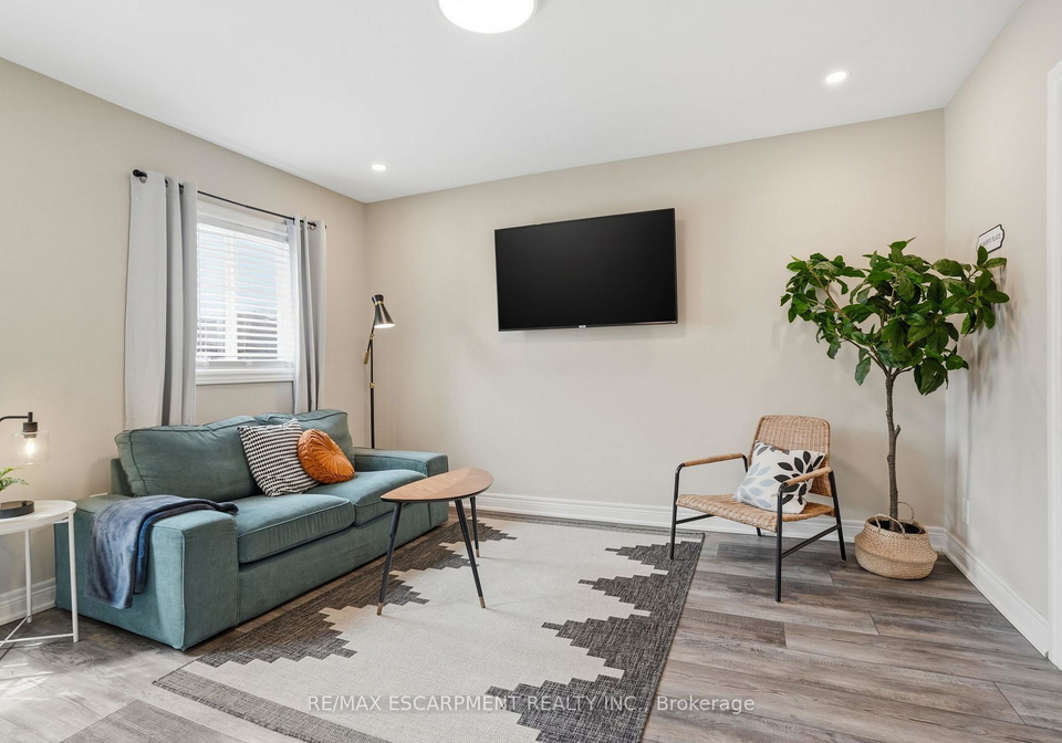 390-hunter-street-w-hamilton-ontario-x13158232
