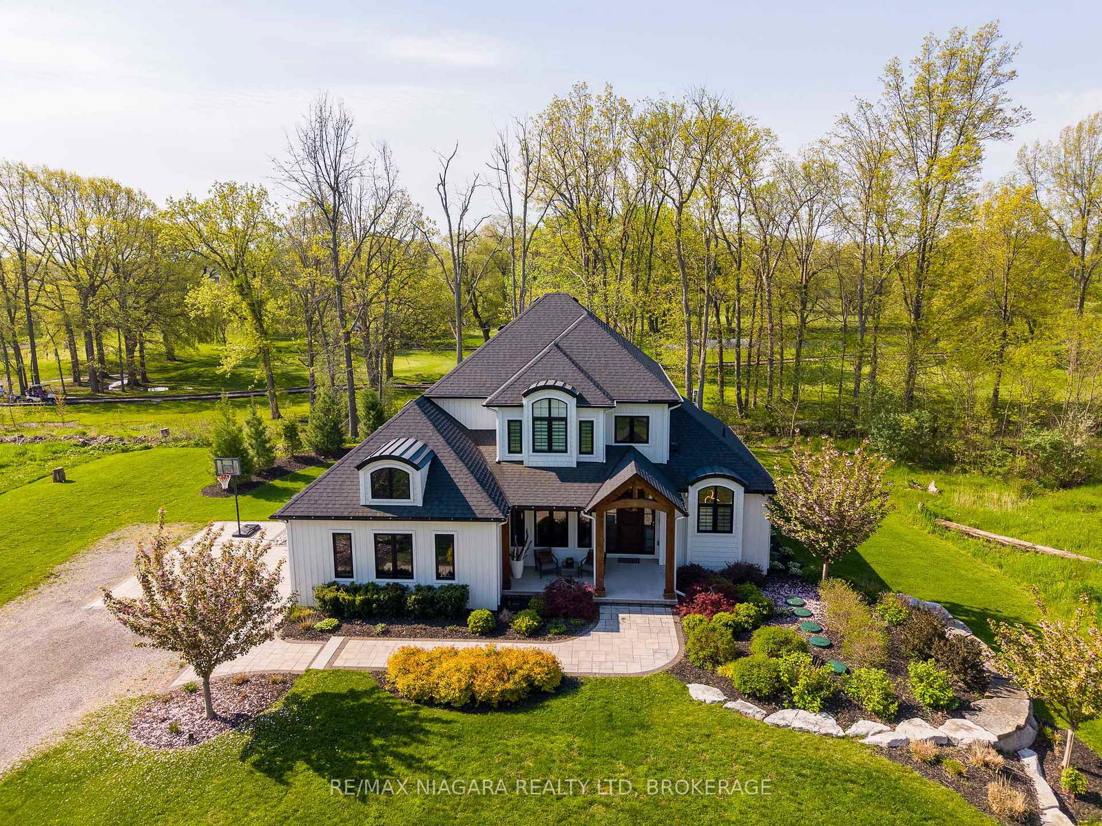 1595-bertie-street-s-fort-erie-ontario-x13158234