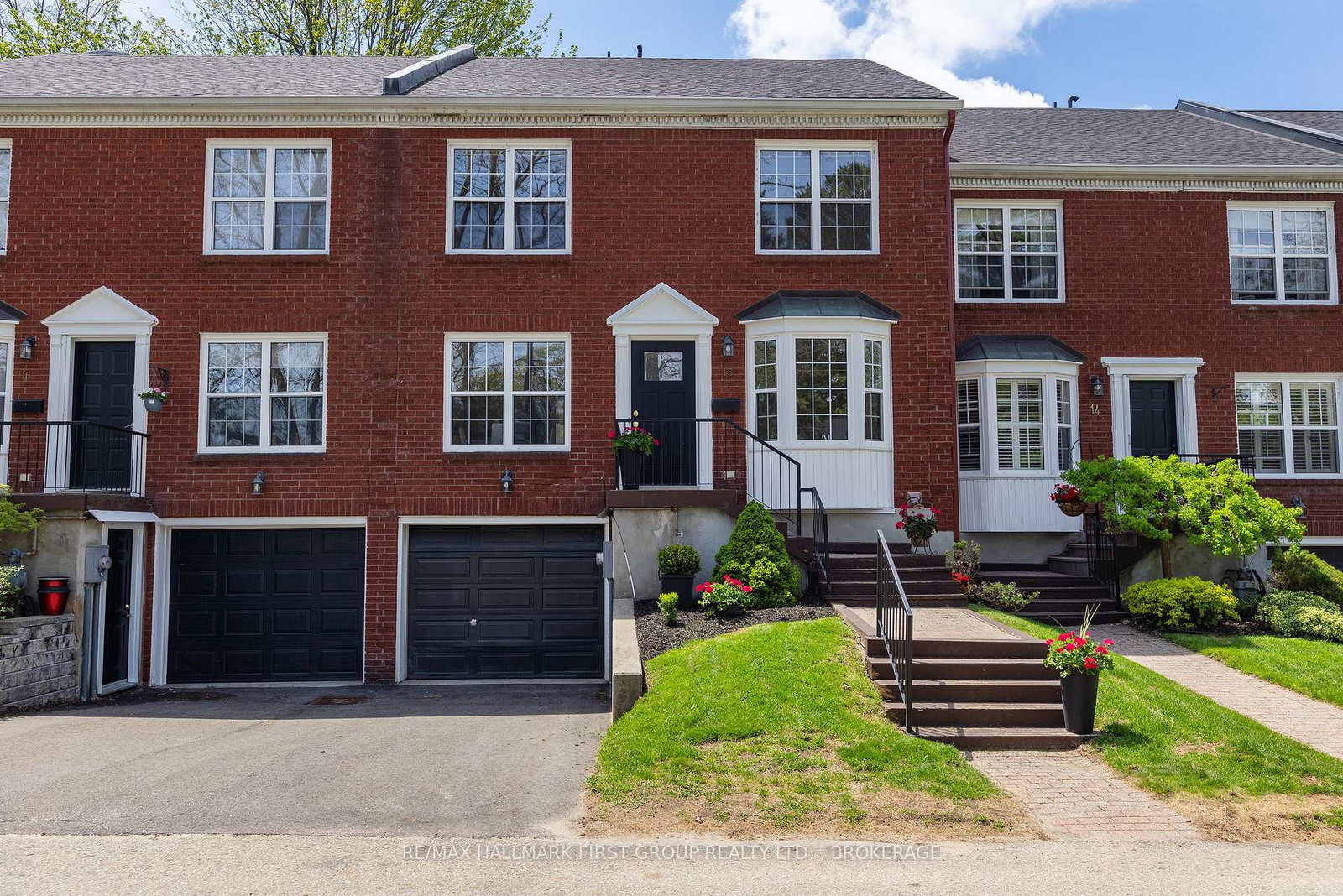 15-country-club-place-brockville-ontario-x13158254