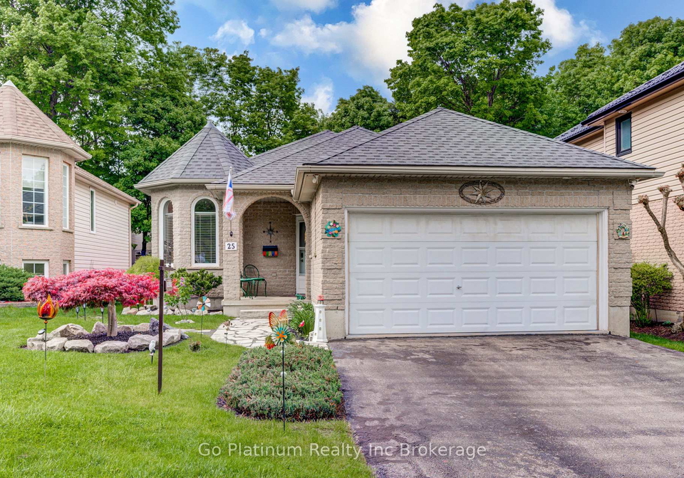 25-pembers-pass-woodstock-ontario-x13158262