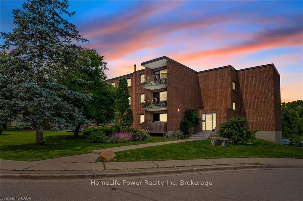 4-avalon-place-kitchener-ontario-x13158360
