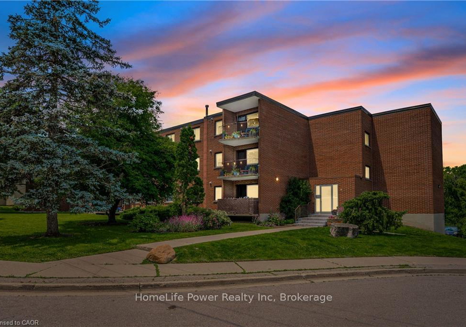 4-avalon-place-kitchener-ontario-x13158360