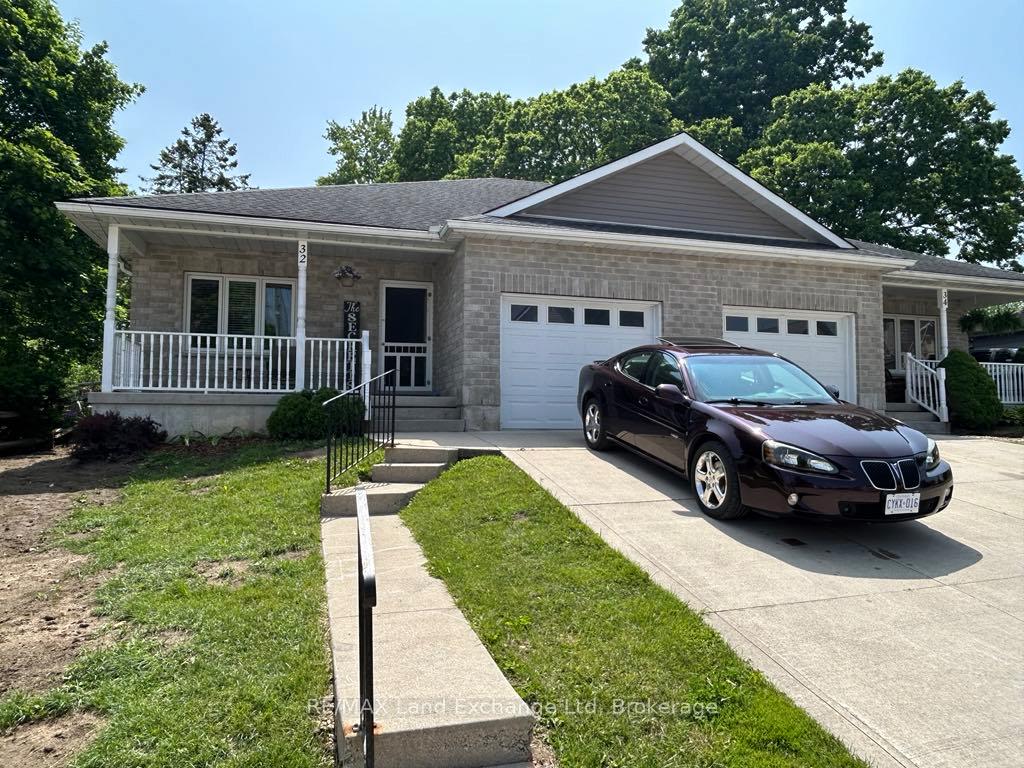 32-victoria-street-w-north-huron-ontario-x13158382
