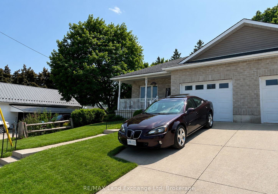 32-victoria-street-w-north-huron-ontario-x13158382